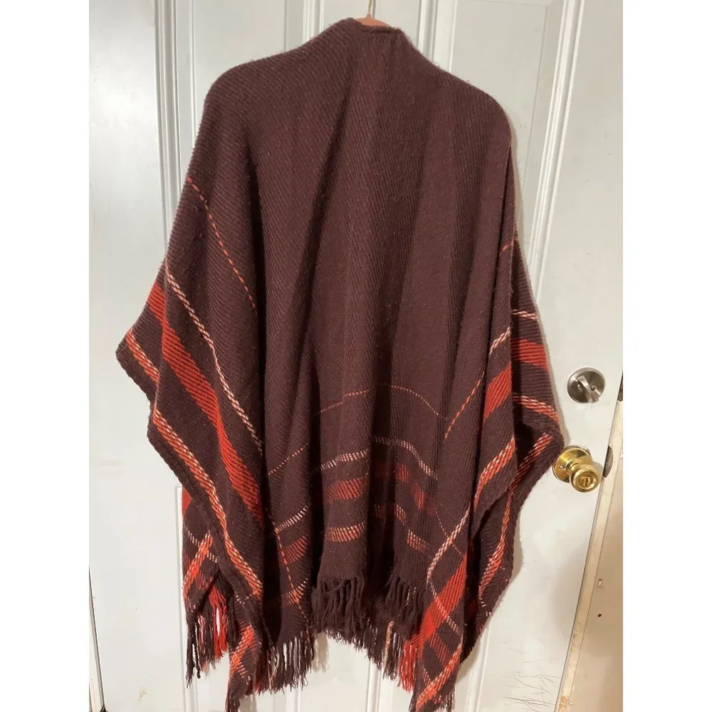 Woman’s polyester cape wrap sweater coat poncho open cardigan shawl with fringe